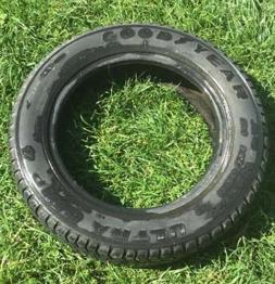 Auto Reifen zb für kinderschaukel oder Hinderniss reifenspri gen für Hund