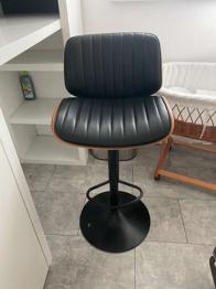 (reserviert) Barhocker