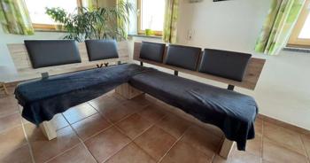 Eckbank mit 3 Stühlen