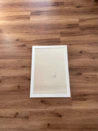 Spiegel, weißer Rahmen