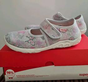 (reserviert) Kinder-Hausschuhe