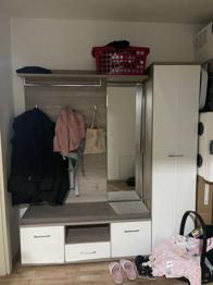 (reserviert) Garderobe