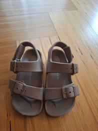 Kinder Sandalen NEU