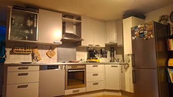 Komplette Küche (ohne Kühlschrank)