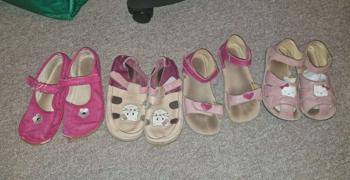 Sandalen Hausschuhe Gr. 30 - 32