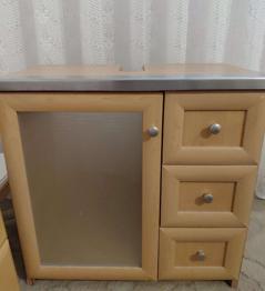 Waschtischunterschrank
