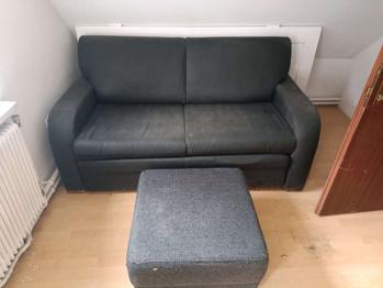 Verschiedene Möbel Tische Sessel Küche...