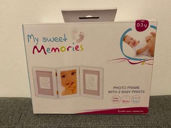 Bilderrahmen und Fuß- und Handabdruckmaterial