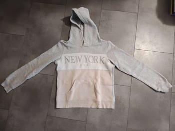 Cooler Hoodie New York in der Größe 146 / 152 klein geschnitten