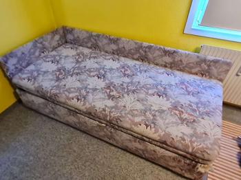 Ausziehbares Studentenbett/ couch