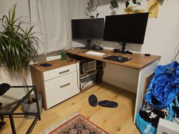 Schreibtisch eck zu verschenken