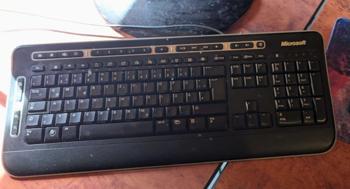 Microsoft Tastatur & Logitech Maus - Zuverlässiges Set