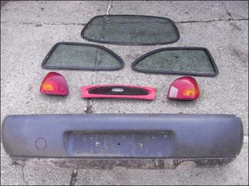 Ford Fiesta Flair hinterer Stoßfänger