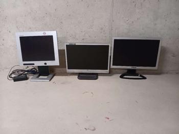 (reserviert) 3x Computer Monitor gratis 15 Zoll, 19 Zoll, 20 zoll