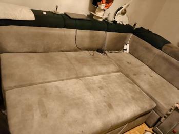 Eck couch