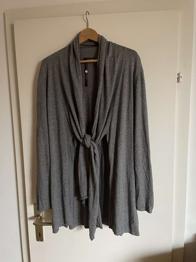 (reserviert) Strickjacke lang
