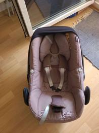 (reserviert) Maxicosi pebble mit sonnenschutz