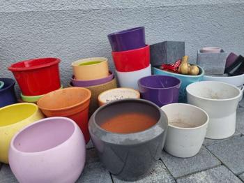 Verschenke diverse Übertöpfe