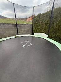 Trampolin zu verschenken