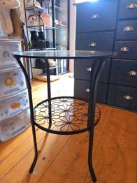 (reserviert) Beistelltisch