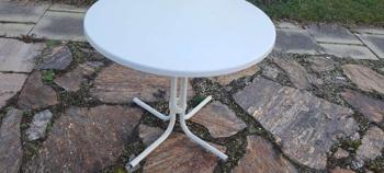 (reserviert) Gartentisch