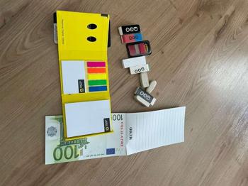 Bürobedarf -Post-it / Pinnadel / Notizblock / Radiergummi