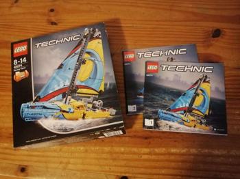 Lego OVP und Beschreibungen vom Set 42074