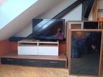 Möbel, Regal, Kasten, Fernseher alles gratis!