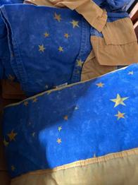 Babybett Gitterbett Umrandung und Himmel