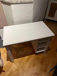 (reserviert) Ikea Brusali Schreibtisch weiß