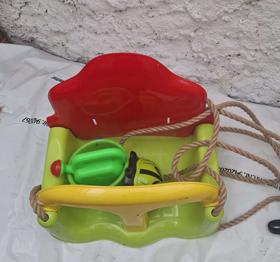 Schaukel u. 2 Stühle