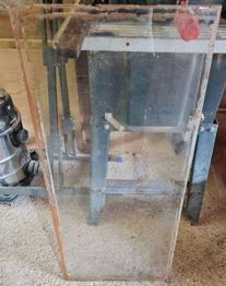 Glasscheibe 98cm x 42cm wird sonst entsorgt