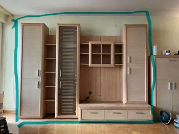 WOHNWAND ZU VERSCHENKEN ABER SELBSTABMONTAGE