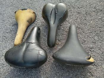 Fahrrad Sattel ( Renovierungsbeduerftig )