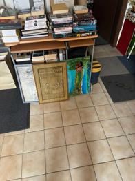 Bücher und Bilder zu verschenken