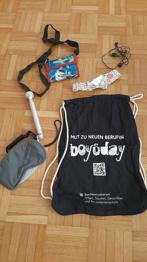 Taschenlampe, schlafmaske, Geldbörse.....