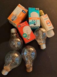 8x Alte diverse Glühbirnen(getestet)