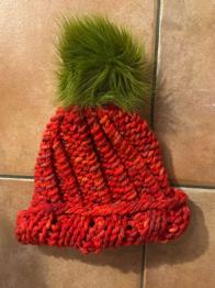Handgestrickte Haube Rot( neu) + 3 Hauben gebr.