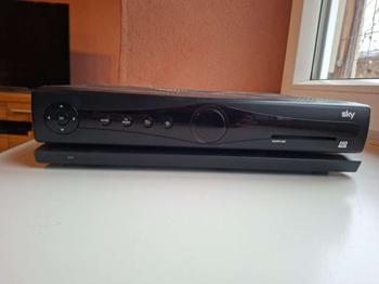 Sky +2 , teilig