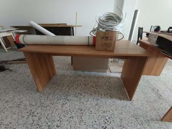 Ecktisch mit Einsatz