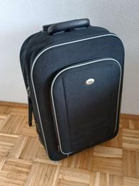 (reserviert) Koffer/ Trolly