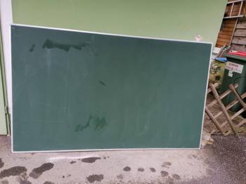 Grosse Tafel zu verschenken