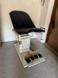 Untersuchungsstuhl/ Gynstuhl