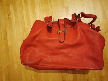 Handtasche rot