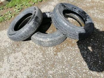 Autoreifen als Dekoration