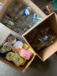 GLÄSER FLASCHEN PLASTIKDOSEN