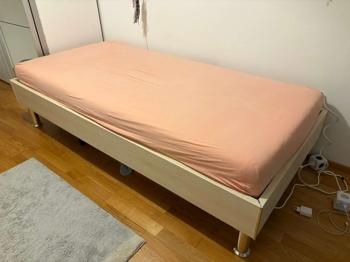 Einzelbett 90x200 inklusive Lattenrost