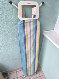 Bügelbrett zu verschenken