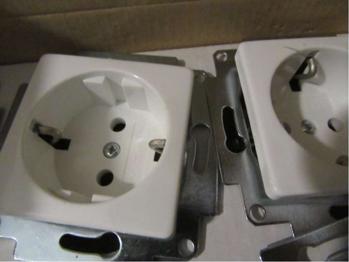 (reserviert) Ststeckdosen, (6 Stück, originalverpackt, NEU)