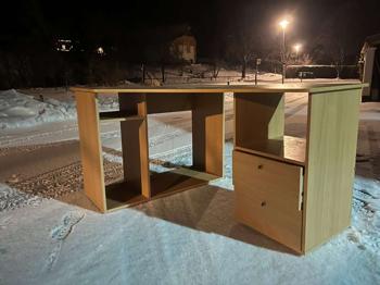 Schreibtisch- Jugend